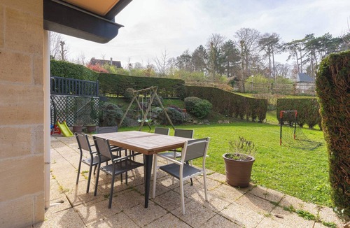 Deauville Apartment | 3 bedroom apartment with garden and swimming pool
