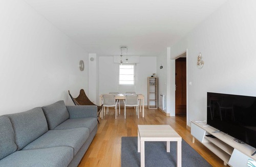 Deauville Apartment | 3 bedroom apartment with garden and swimming pool