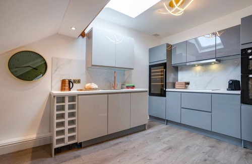 Windermere Apartment | 3 Bedroom Apartment in Windermere - Bathtub