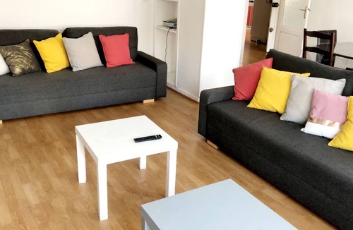 Les Remparts Apartment | 3 Bedroom Apartment in Perpignan