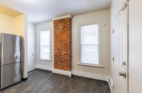 Hartford Apartment | 3-bedroom apartment steps to Downtown Hartford