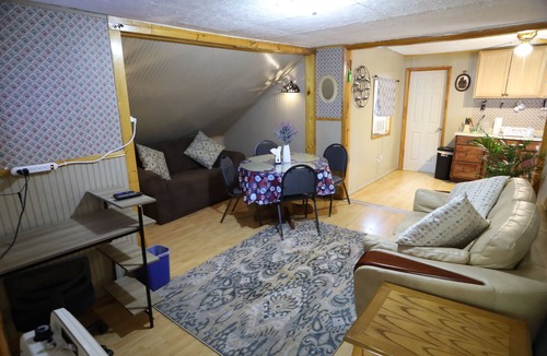 Fayetteville Apartment | 3-Bedroom apt. ideal location near new river gorge