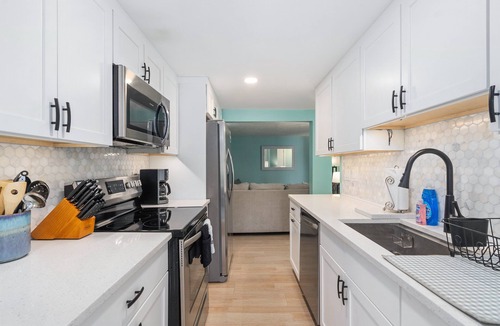 Newbury Apartment | 3 Bedroom Apt Walk to Beach with Yard & Fire Pit