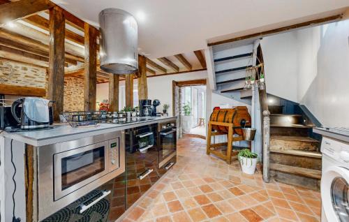Neuilly-le-Vendin House | 3 Bedroom Awesome Home In Neuilly Le Vendin