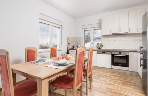 Pobri Apartment | 3 bedroom awesome apartment in Bregi