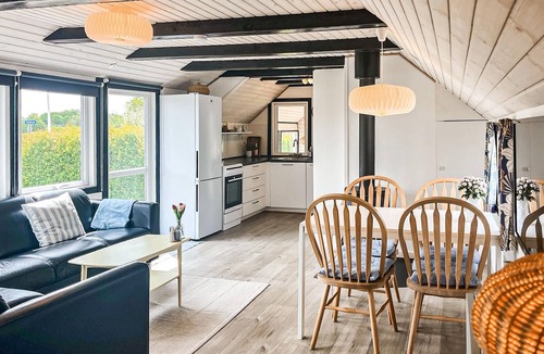 Middelfart House | 3 bedroom awesome home in Brenderup Fyn