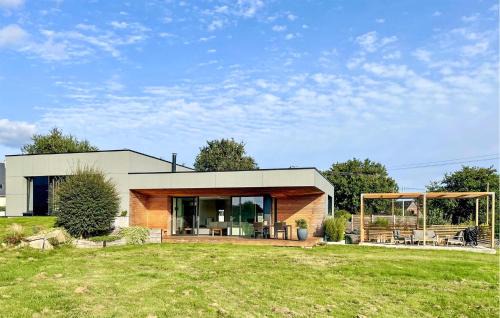 Plelan-le-Petit House | 3 Bedroom Awesome Home In Plélan-Le-Petit