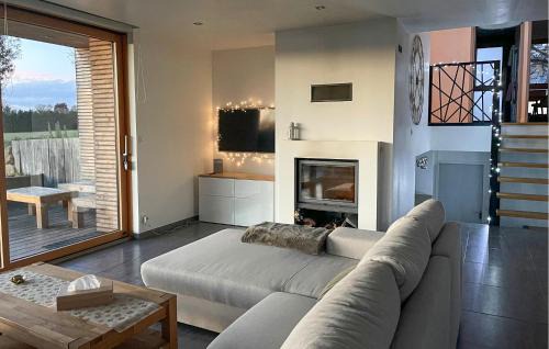 Plelan-le-Petit House | 3 Bedroom Awesome Home In Plélan-Le-Petit