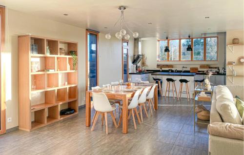 Plelan-le-Petit House | 3 Bedroom Awesome Home In Plélan-Le-Petit