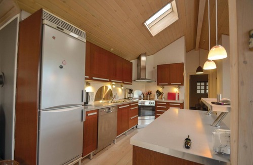 Vibæk Strand House | 3 bedroom awesome home in Ebeltoft