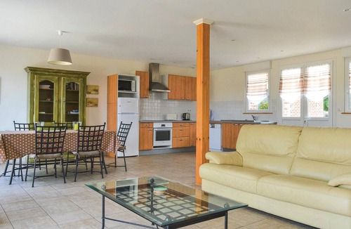 Roisel House | 3 bedroom awesome home in Roisel