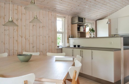 Hou House | 3 bedroom awesome home in Hals