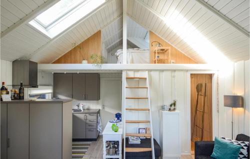 Grønninghoved Strand House | 3 Bedroom Awesome Home In Sjølund