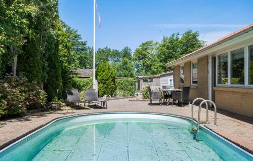 Videbaek House | 3 Bedroom Awesome Home In Videbæk