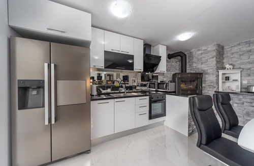 Sinj House | 3 bedroom awesome home in Sinj