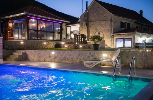 Sinj House | 3 bedroom awesome home in Sinj