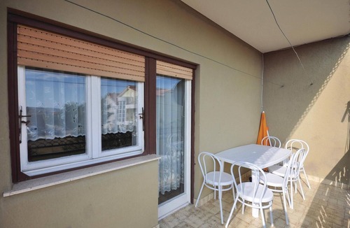 Kastel Luksic Apartment | 3 bedroom awesome apartment in Kastel Luksic
