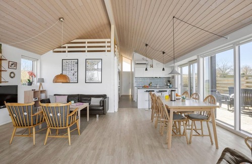 Vejlby Fed House | 3 bedroom beach front home in Asperup
