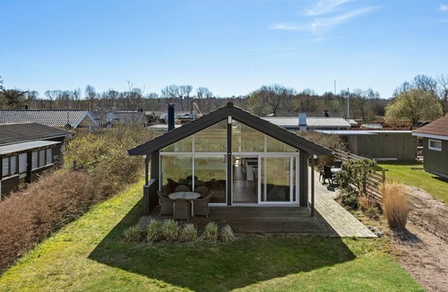 Vejlby Fed House | 3 bedroom beach front home in Asperup