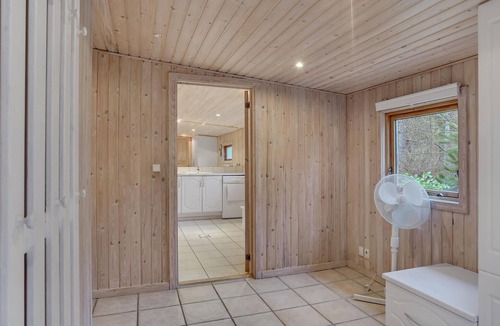 Hojby House | 3 bedroom beach front home in Højby