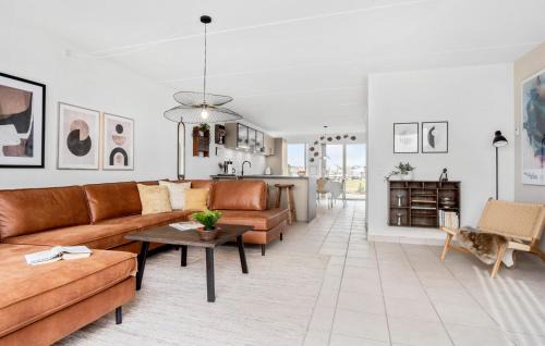Assens House | 3 Bedroom Beach Front Home In Assens
