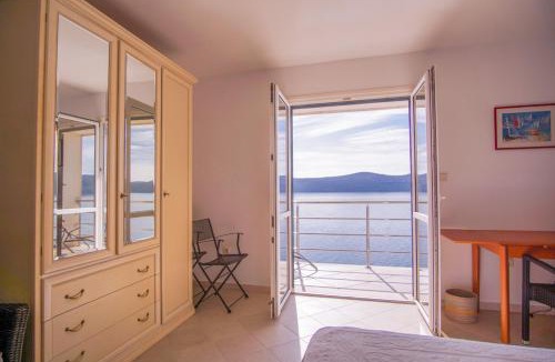 Slano House | 3 Bedroom Beach House with private sea access