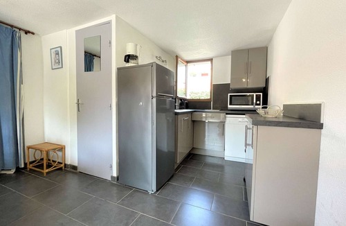 Gruissan House | 3-Bedroom Beachfront House with Pool in Gruissan