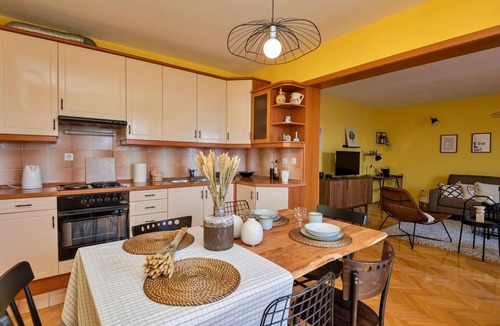 Batinici Apartment | 3 bedroom beautiful apartment in Makarska