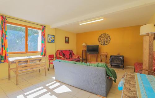 Hucqueliers House | 3 Bedroom Beautiful Home In Hucqueliers