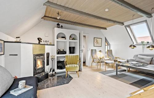 Klegod Strand House | 3 Bedroom Beautiful Home In Ringkøbing