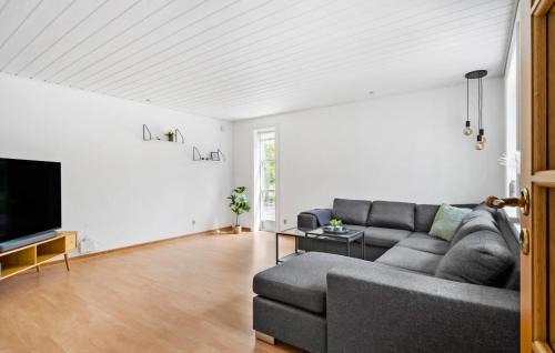 Helligsoe House | 3 Bedroom Beautiful Home In Videbæk