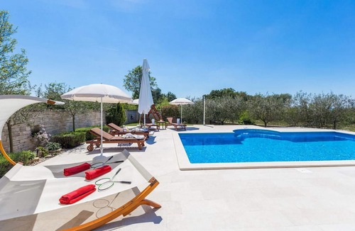 Jakovici House | 3 bedroom beautiful home in Tinjan