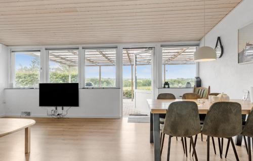 Ronne House | 3 Bedroom Beautiful Home In Rønne