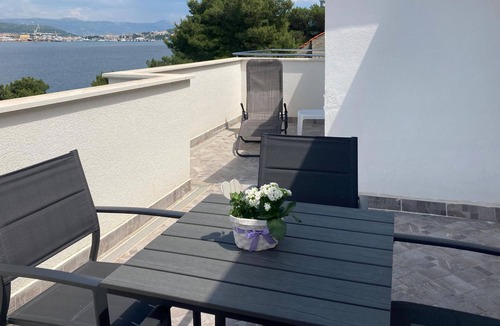 Okrug Donji House | 3 bedroom beautiful home in Okrug Donji