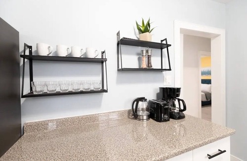 Newtonbrook House | 3 Bedroom BOHO Home [Near Rogers Stadium/Downsview by Allen Rd & Sheppard Ave]
