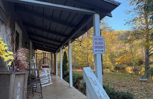 Newport House | 3-bedroom by Sinking Creek near Blacksburg VA
