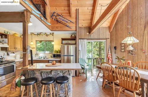 Strawberry Cabin | 3-bedroom cabin 10 Mins Dr. to Dodge Ridge Ski Resort & Leland & Pinecrest Lake