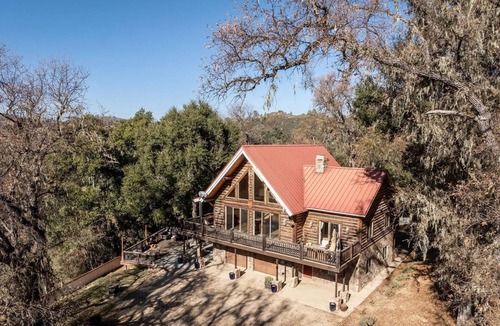 Paso Robles Cabin | 3-bedroom cabin at Lake Nacimiento in Running Deer Ranch