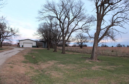 Elk County Cabin | 3-bedroom cabin in the beautiful flint hills of Kansas.
