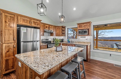 Jerome Cabin | 3-bedroom cabin with breathtaking views