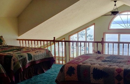 Inlet Ski Chalet | 3-bedroom Chalet at Eagle Bay Village with a Loft Sleeps 12