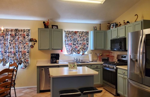 Westgate Heights House | 3 Bedroom Charming home in Gated a Community