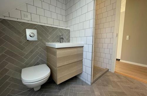Aalborg Apartment | 3-bedroom city center w private parking