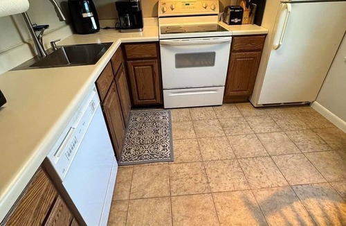 Hancock Condo | 3-bedroom condo and 2 full baths at Jiminy Peak; 15 min from Williamstown!