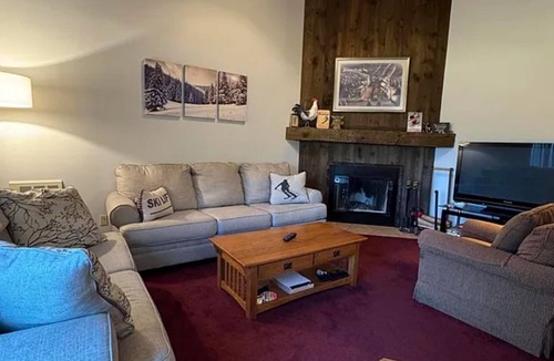 Hancock Condo | 3-bedroom condo and 2 full baths at Jiminy Peak; 15 min from Williamstown!
