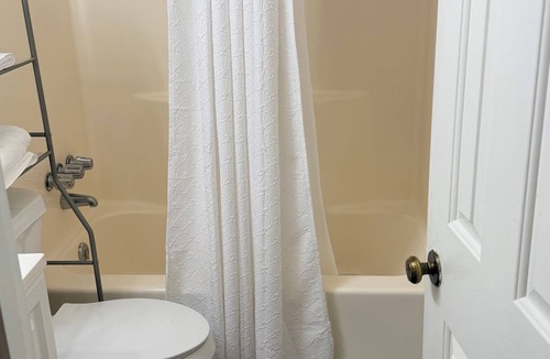 Mableton Condo | 3-bedroom condo in gorgeous Mableton with AC and comfort