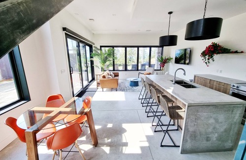 Sauble Beach House | 3 Bedroom Contemporary Beachfront Home Just Steps from the Sand!