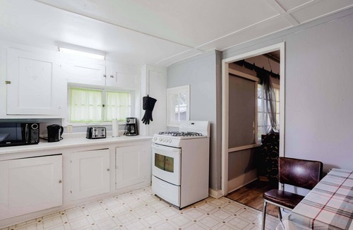 Bobcaygeon House | 3-Bedroom Cottage #7 - Ambleside/BBQ and Beach