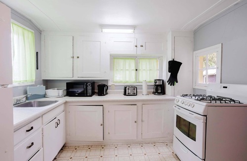 Bobcaygeon House | 3-Bedroom Cottage #7 - Ambleside/BBQ and Beach