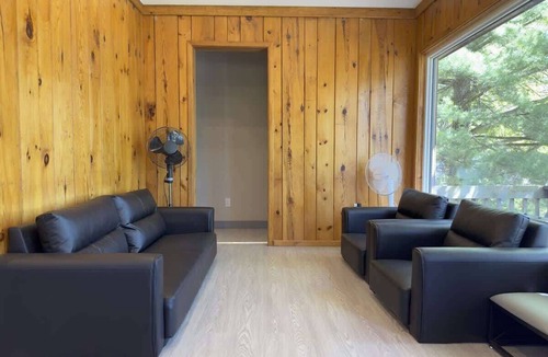 Carling House | 3-Bedroom Cottage #1 - Sand Bay